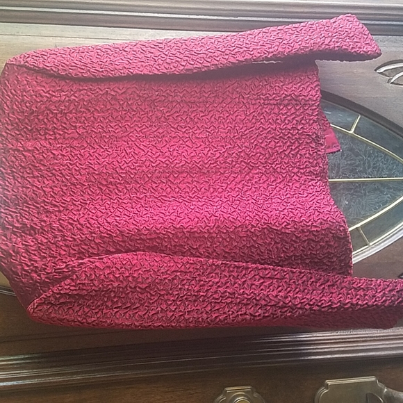 Dressy blouse for that special occasion Size.4 - Picture 5 of 6